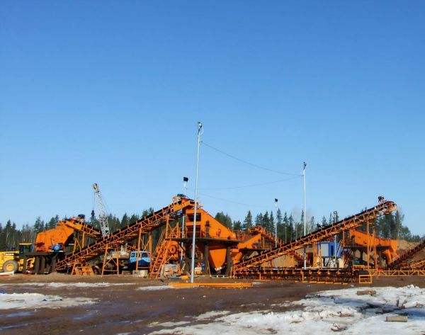 俄罗斯破碎筛分生产线